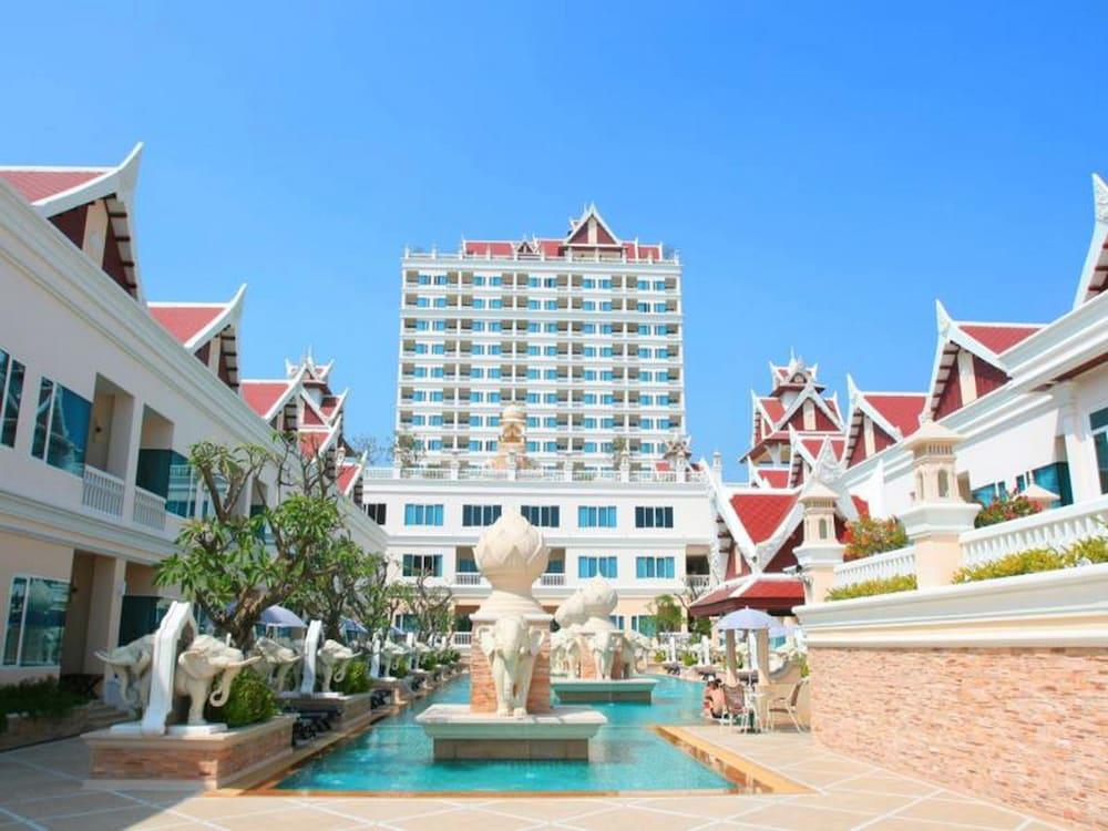 Grand Pacific Sovereign Resort & Spa Ча Ам Екстериор снимка